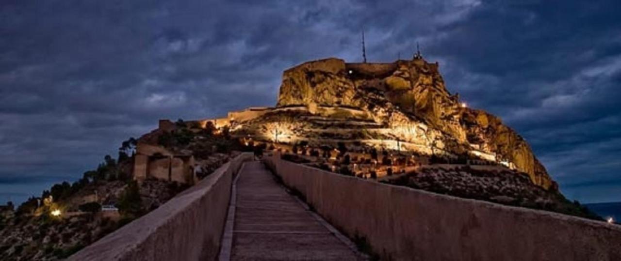 Luxury New Loft City Centre & Castle, Alicante Exteriér fotografie